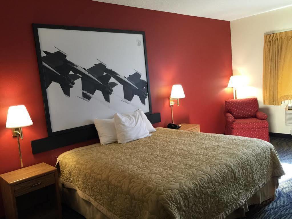 Super 8 By Wyndham Kokomo Luaran gambar