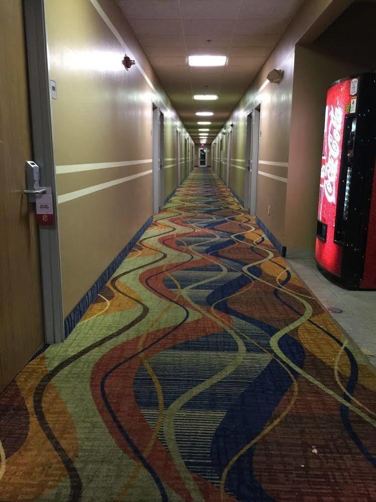 Super 8 By Wyndham Kokomo Luaran gambar